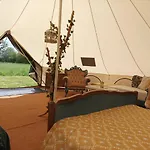 Luxury tent La Toile Sous Les Etoiles