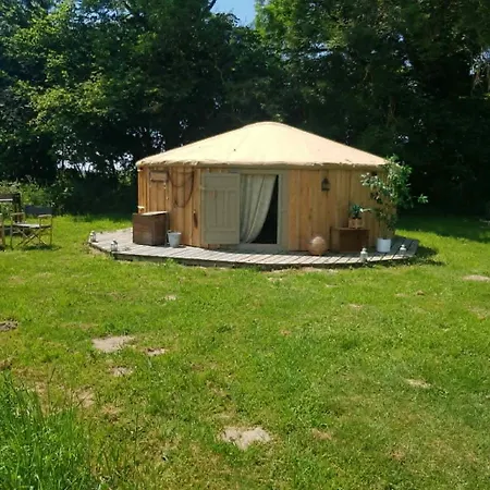 La Toile Sous Les étoiles Tente de luxe Charron (Creuse)